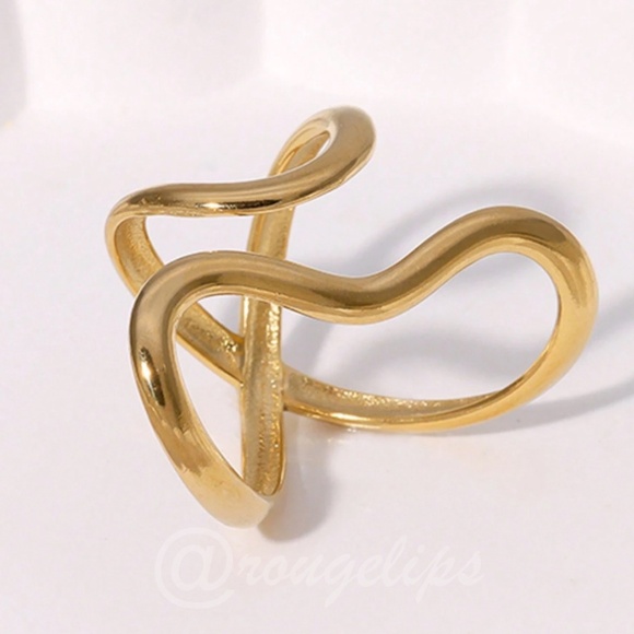 Yellow Gold Tone Stainless Steel Abstract Shape Ring - Picture 3 of 4